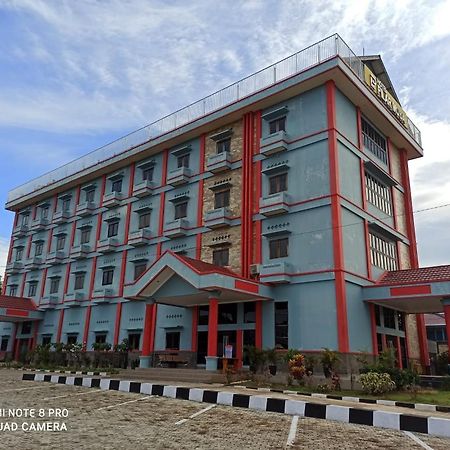 Hotel Pilar Mosa Muarawahau Bagian luar foto