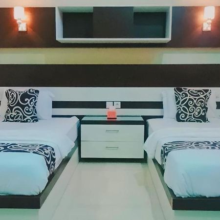 Hotel Pilar Mosa Muarawahau Bagian luar foto
